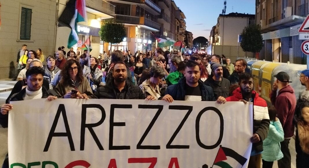 Arezzo per Gaza chiediamo a Francesco Macrì di non armare Netanyahu