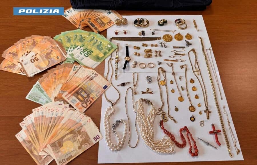 Arezzo, truffa ad anziana in centro: Polizia arresta uomo in flagrante