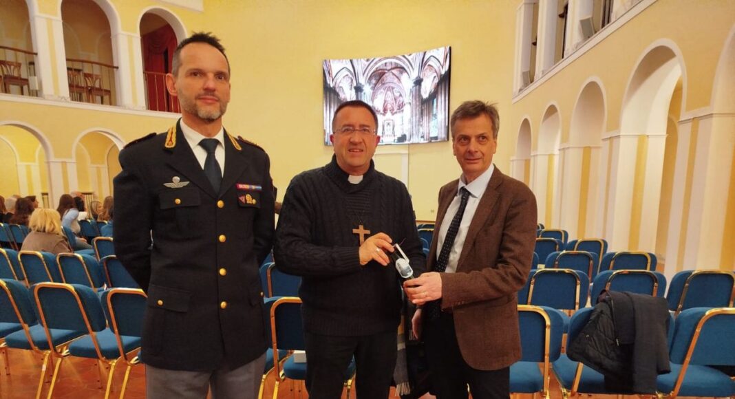 vescovo Andrea Migliavacca l'olio del giardino il Capaci