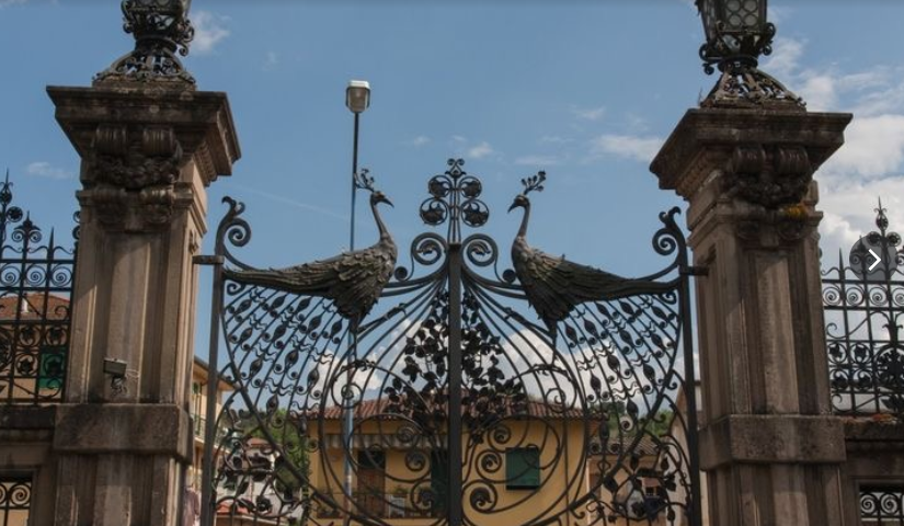 Villa Masini: dietro quel cancello