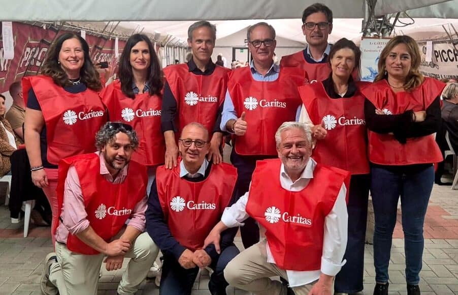 Cortona successo della cena di solidarietà a Fossa del Lupo