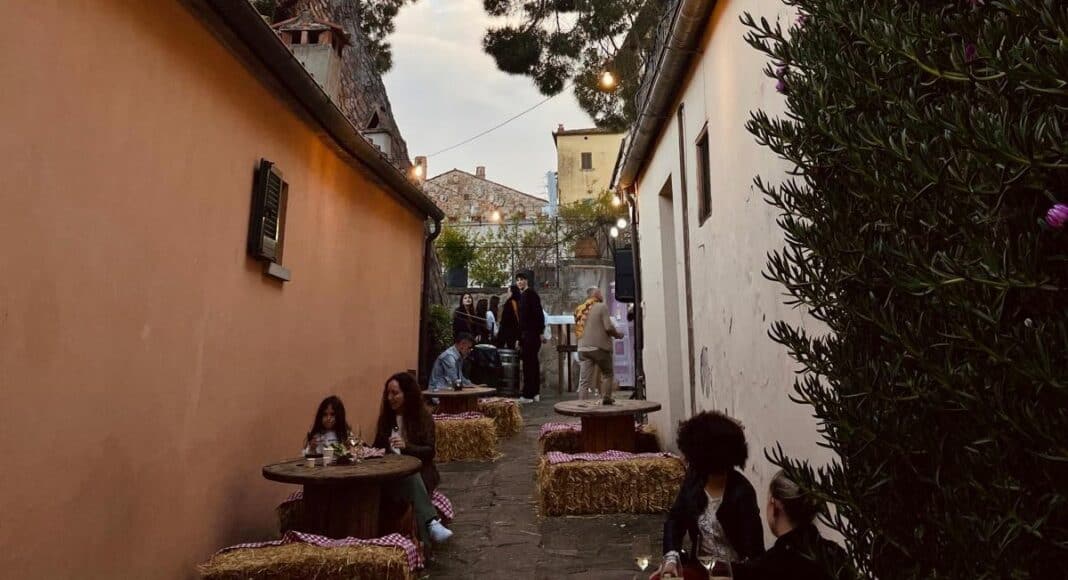 Castiglion Fiorentino: Calici di vino, per celebrare Porta Romana