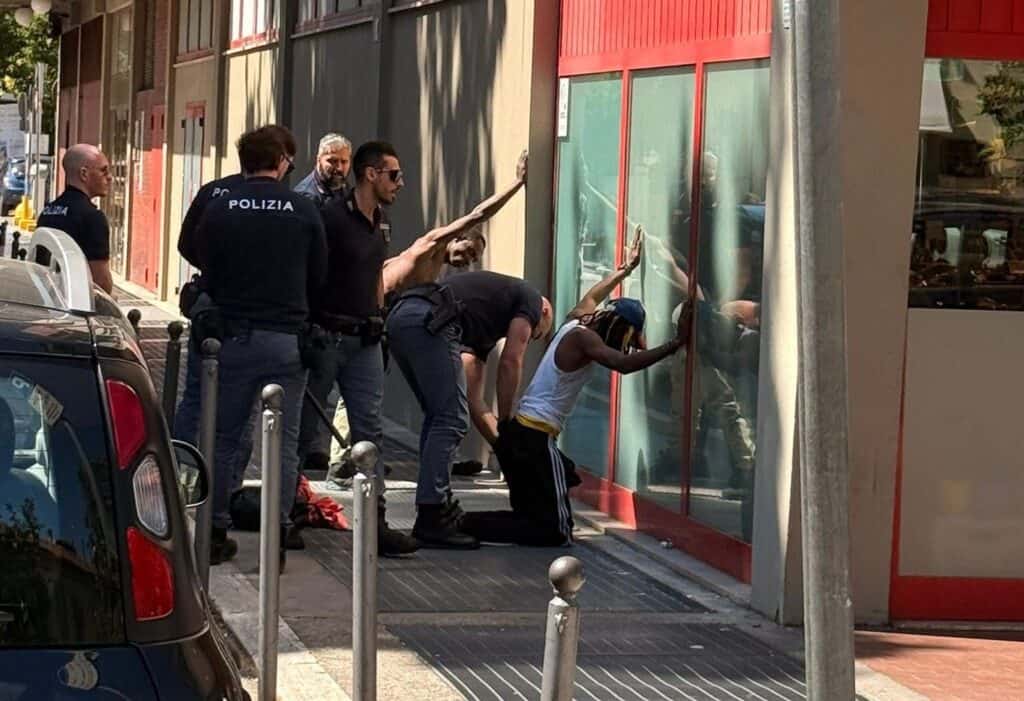 Scoppia una rissa in via Veneto a Campo di Marte