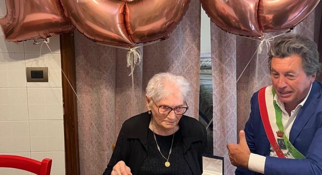 Castiglion Fiorentino Giovanna Berretti che festeggia 100 anni
