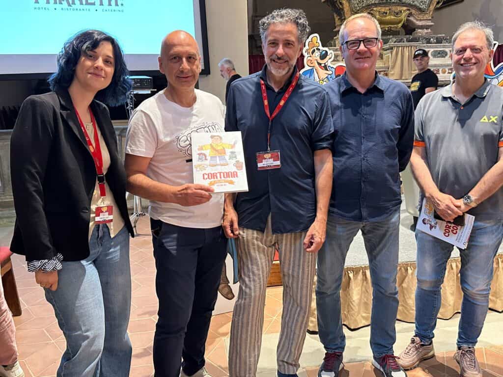 A «Cortona a Fumetti» il volume che racconta la storia della città
