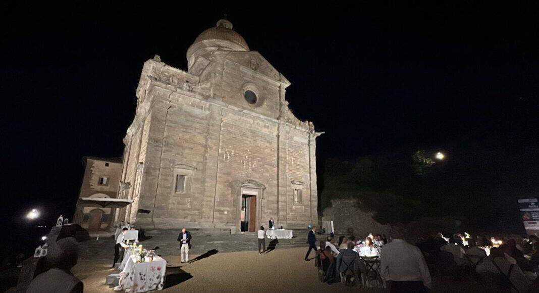Cortona, completato l'illuminazione della chiesa di Santa Maria Nuova