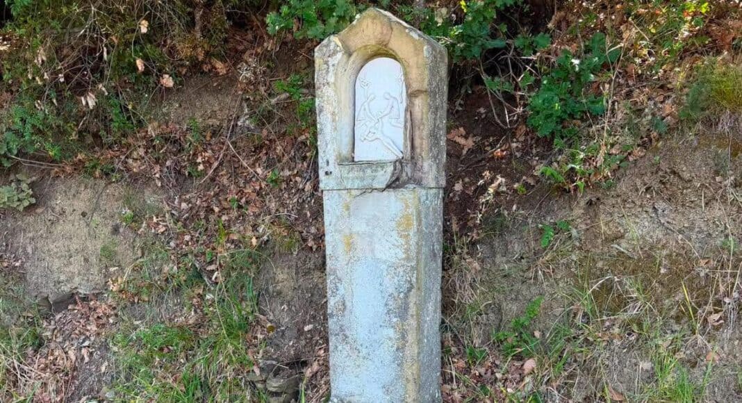 Maestà lungo la Via Crucis del Santuario della Madonna del Bagno