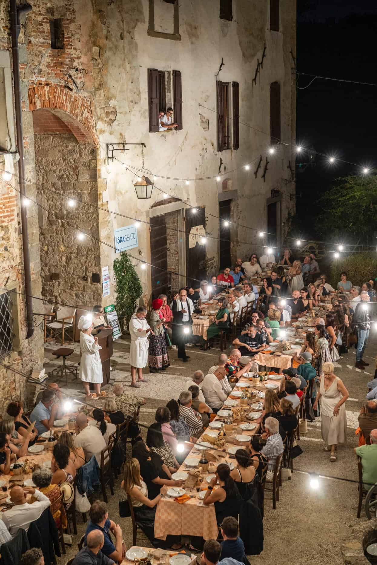 cena di Tovaglia a Quadri