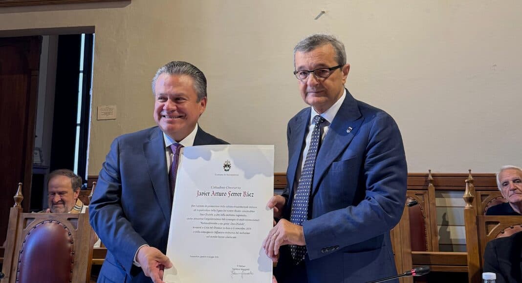 Sansepolcro dona la Cittadinanza Onoraria a Javier Arturo Ferrer Báez